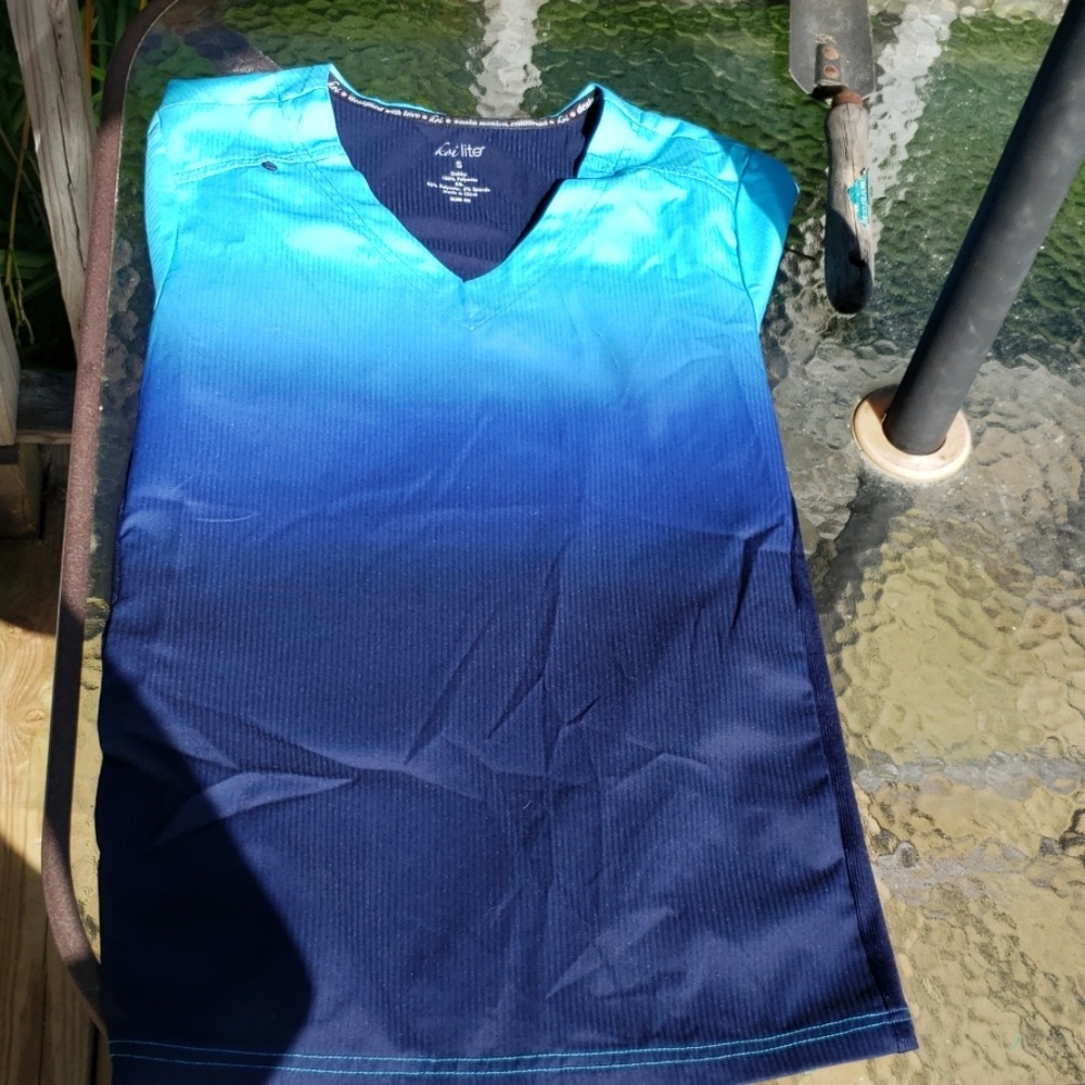 Koi scrub top